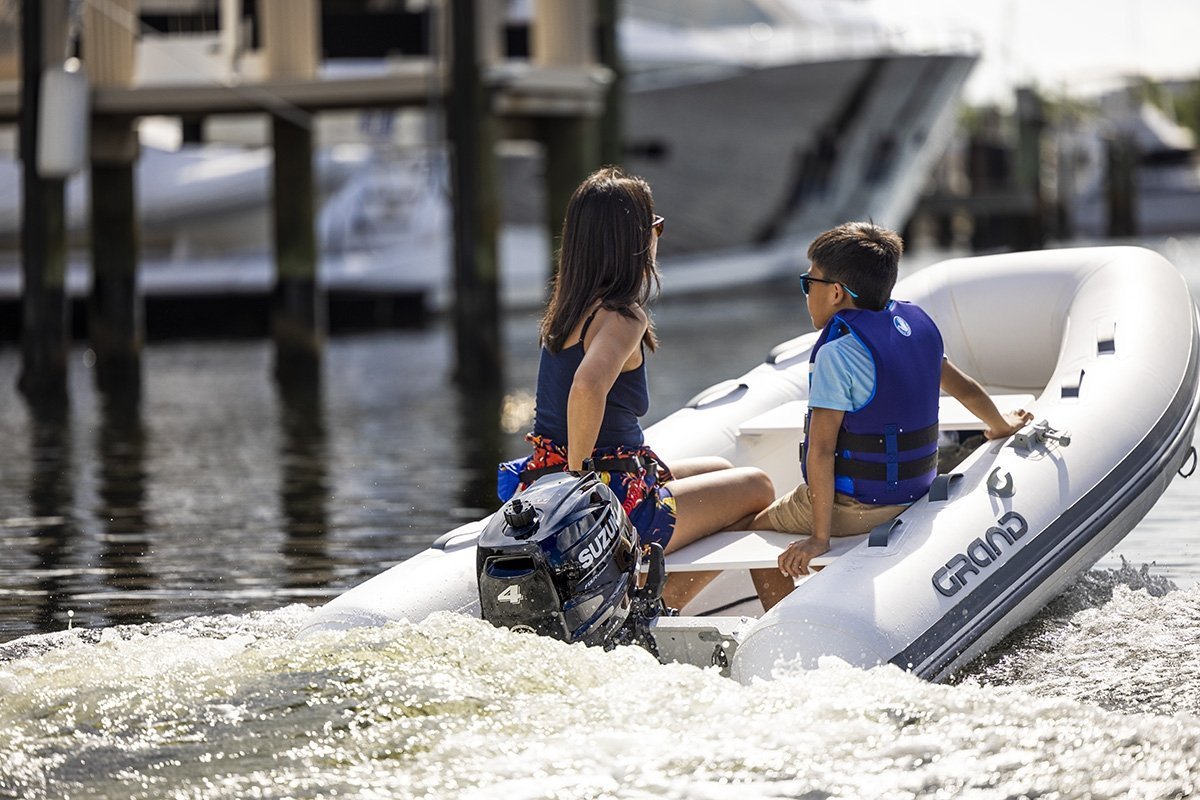 Suzuki 4 HP Outboard Motor DF4AS4 - Image 3