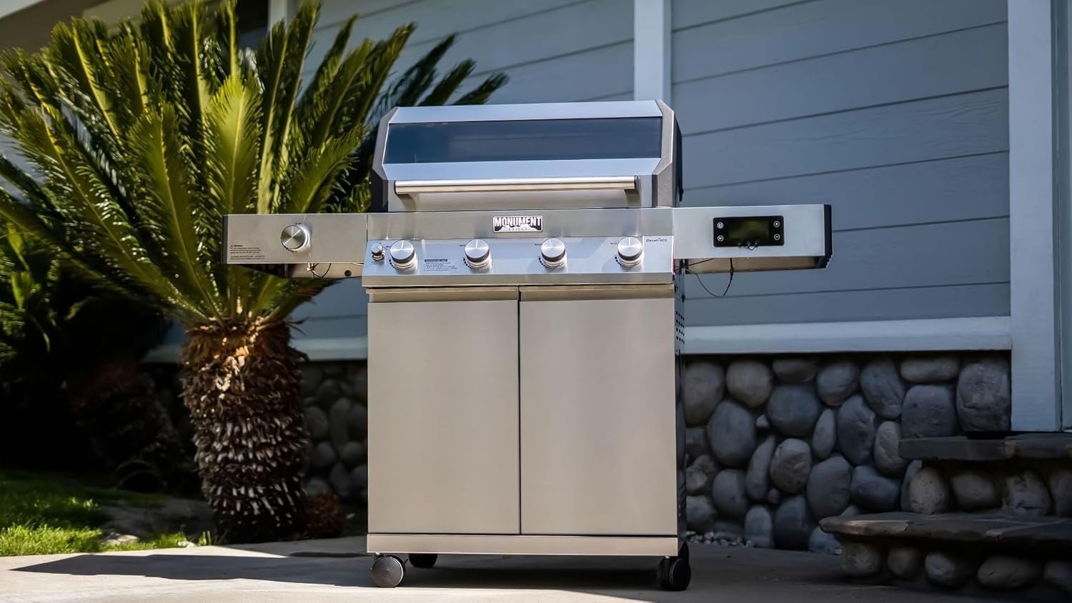 Monument Grills Eminence 405 |Tech Stainless Propane Gas Grill Eminence 405 & Cast Iron Cooking Plate - Image 2