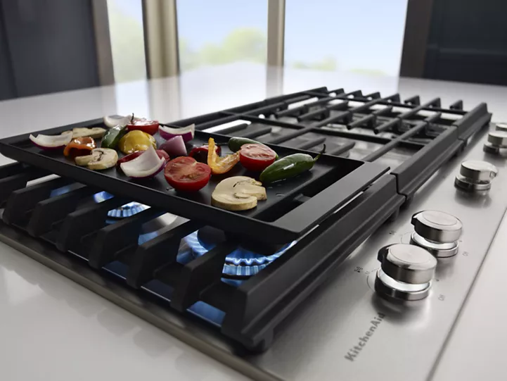 KitchenAid 36″ 5-Burner Gas Cooktop with Griddle - Image 2