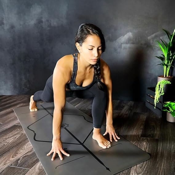 Liforme Original Yoga Mat – Free Yoga Bag Included – Patented Alignment System, Warrior-like Grip, Non-slip, Eco-friendly, sweat-resistant, long, wide, 4.2mm thick mat for comfort