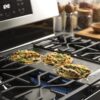 ecdd508d64358e39c782236f0492ee028ec06264__57843.jpg GE 30″ Freestanding Gas Range